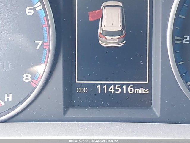 Toyota RAV4 LE 2018 2T3BFREV1JW724454 Image 15