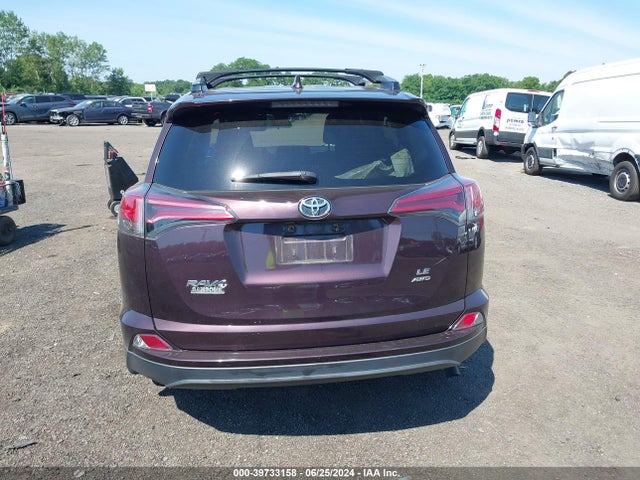 Toyota RAV4 LE 2018 2T3BFREV1JW724454 Image 16