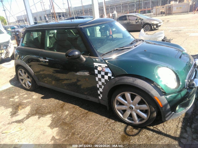 2010 MINI COOPER S WMWMF7C55ATX44089 Photo 0