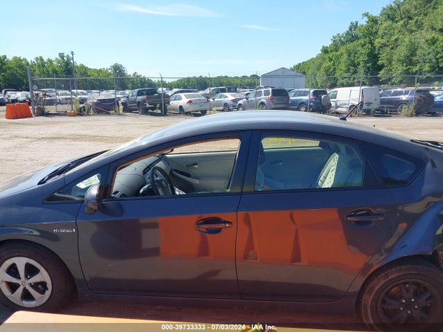 Toyota Prius 2015 JTDKN3DU9F0402195 Image 15