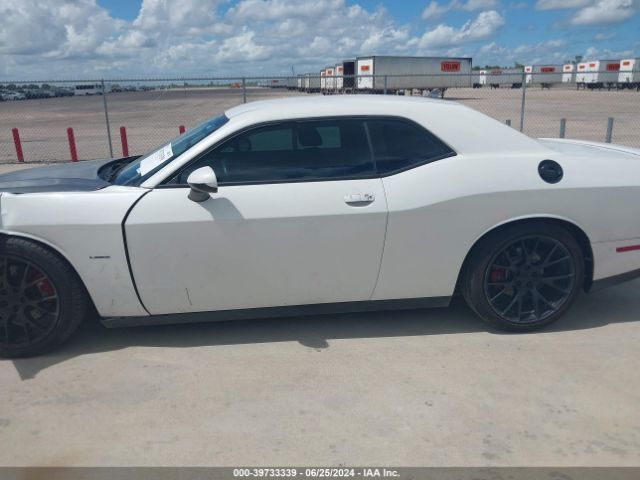 2C3CDZAT3FH715216 Dodge Challenger R/t