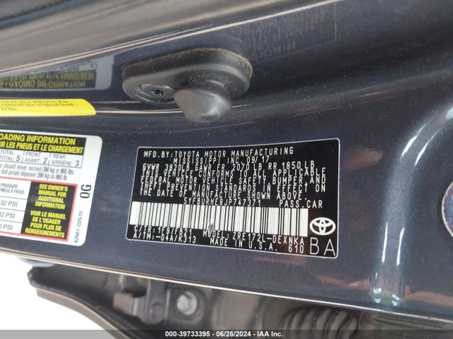 Toyota COROLLA LE 2018 5YFBURHE8JP747371 Image 17