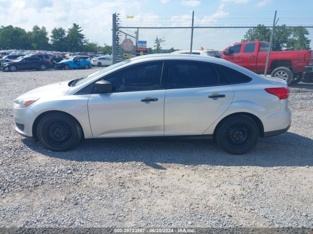 1FADP3E23JL275246 Ford FOCUS S