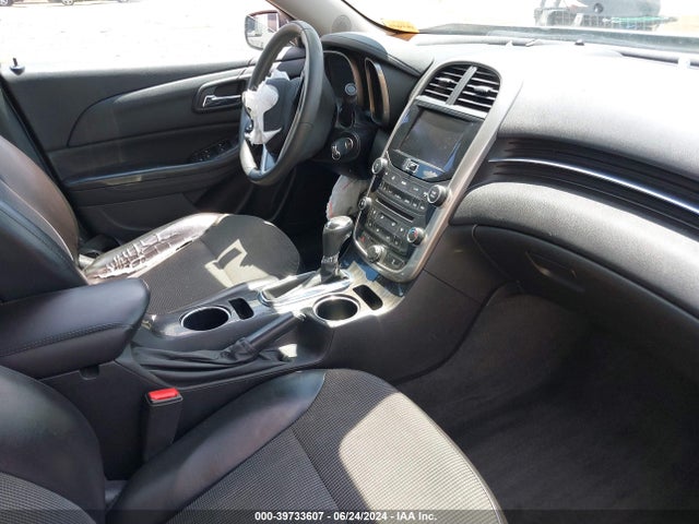 Chevrolet MALIBU 1LT 2015 1G11C5SL3FF203804 Image 5