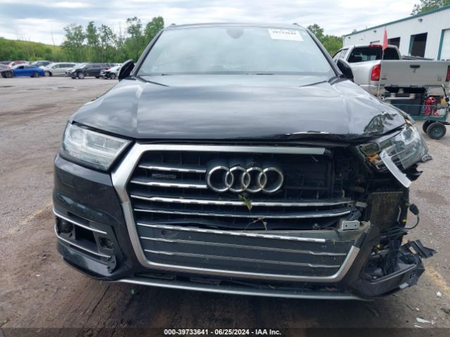 WA1LAAF71HD032765 Audi Q7 3.0t Premium