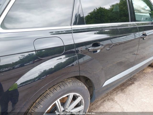 WA1LAAF71HD032765 Audi Q7 3.0t Premium