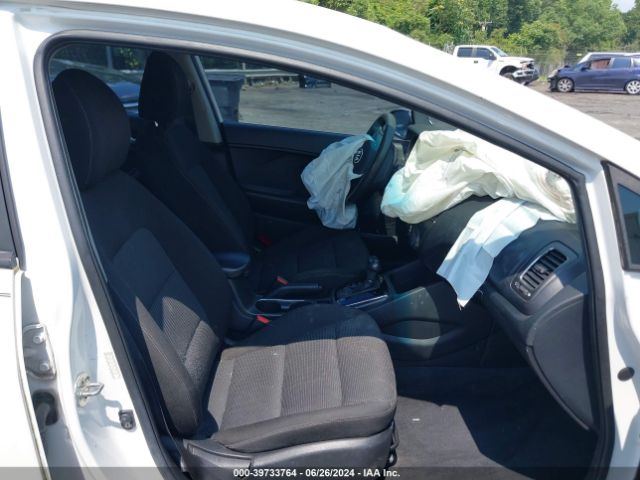 3KPFK4A71HE034281 KIA FORTE LX