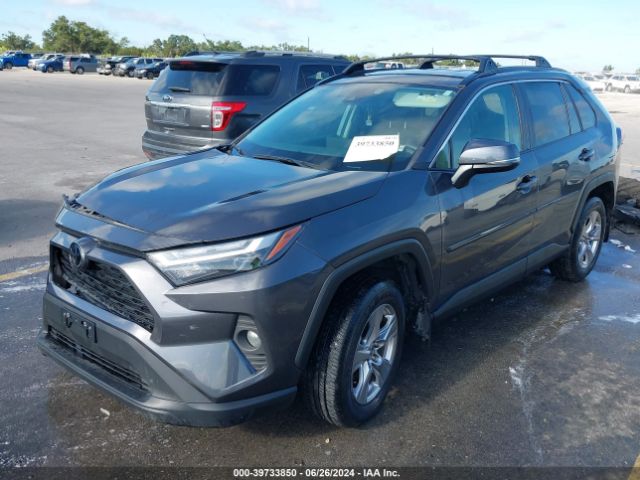 2T3P1RFV3NC305886 Toyota Rav4 Xle