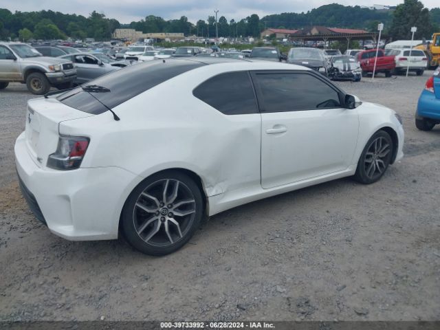 JTKJF5C78GJ015612 Scion TC
