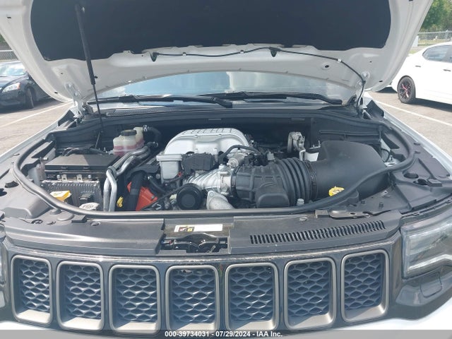 NJ1945E Jeep Grand Cherokee Trackhawk 4x4