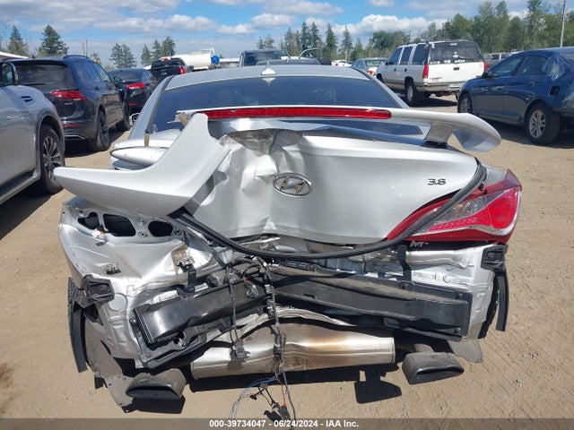 Hyundai Genesis 3.8 Ultimate 2016 KMHHU6KJ0GU136837 Image 6