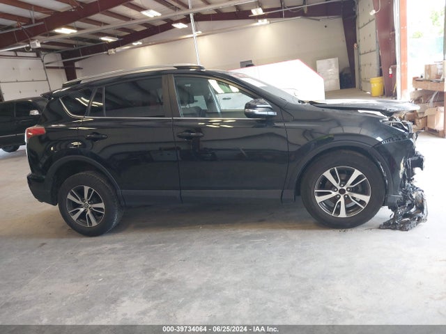 Toyota Rav4 Xle 2017 2T3RFREV4HW554079 Image 13