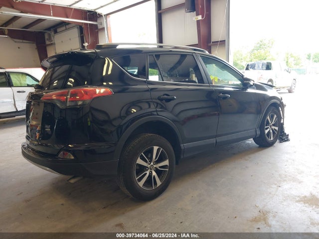 Toyota Rav4 Xle 2017 2T3RFREV4HW554079 Image 4