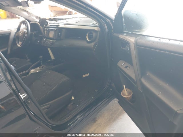 Toyota Rav4 Xle 2017 2T3RFREV4HW554079 Image 5