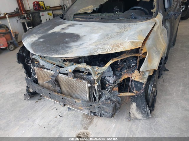 Toyota Rav4 Xle 2017 2T3RFREV4HW554079 Image 6
