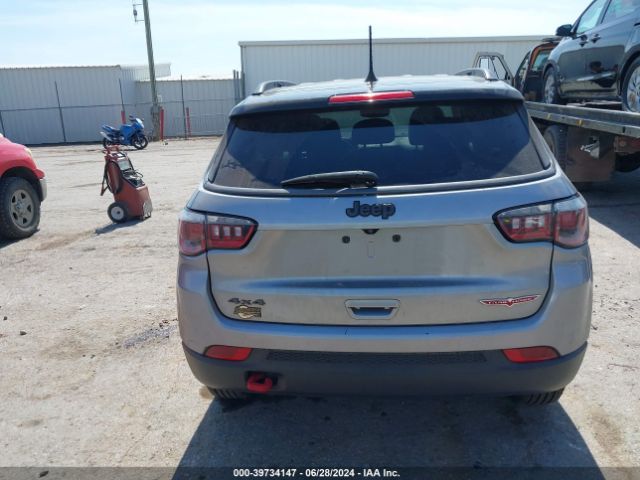 3C4NJDDB7KT723369 Jeep Compass Trailhawk 4x4