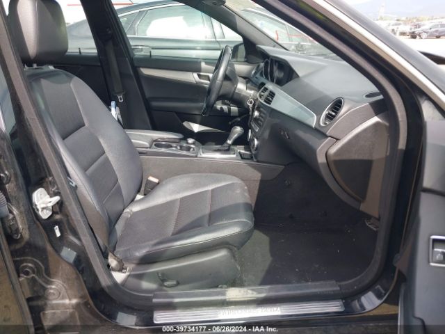 WDDGF8AB3EA916304 Mercedes-Benz C 300 Luxury 4matic/sport 4matic