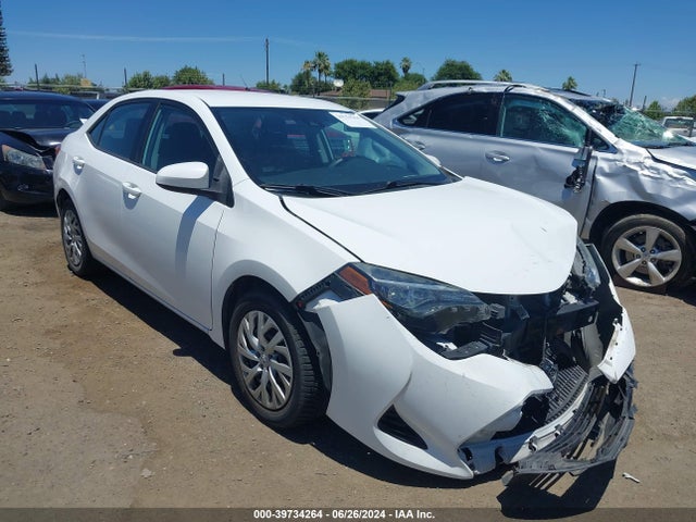 Toyota COROLLA LE 2018 2T1BURHE0JC969631 головне зображення