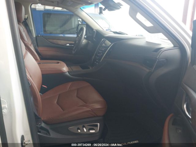 1GYS3BKJ8HR242022 Cadillac Escalade Luxury