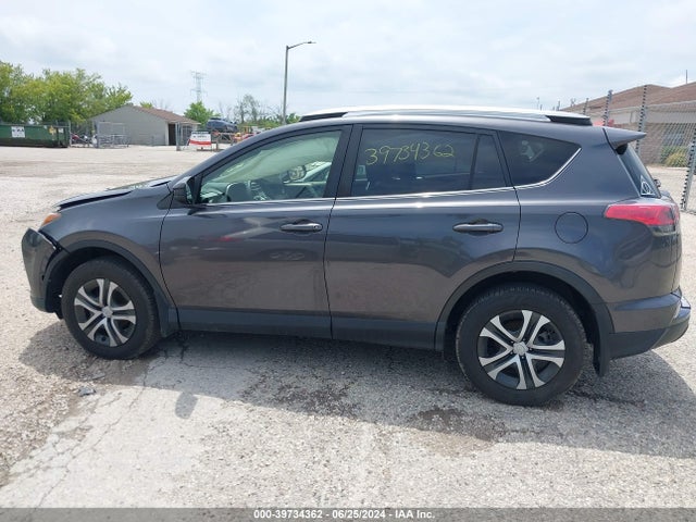 Toyota RAV4 LE 2018 JTMBFREV3JJ743618 Image 14