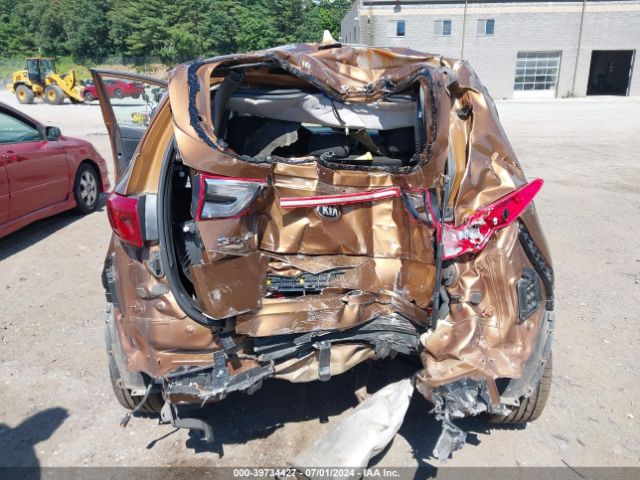 KNDPMCAC2J7352647 KIA Sportage Lx