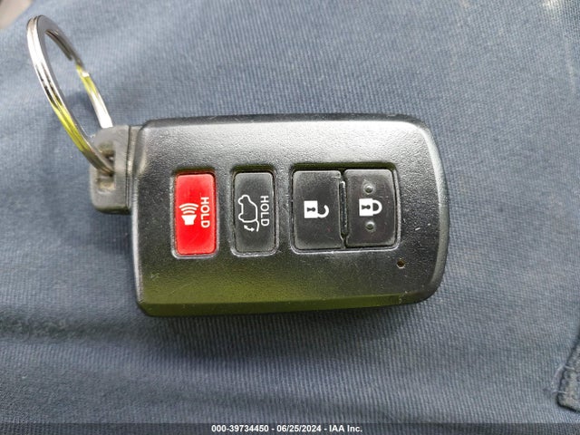 Toyota Rav4 Xle 2016 JTMRFREV9GJ067568 Image 11