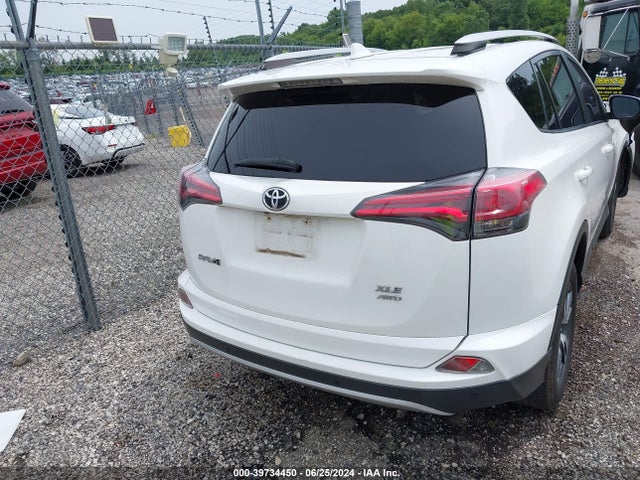 Toyota Rav4 Xle 2016 JTMRFREV9GJ067568 Image 16