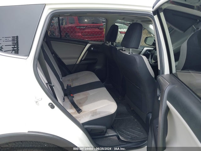 Toyota Rav4 Xle 2016 JTMRFREV9GJ067568 Image 8