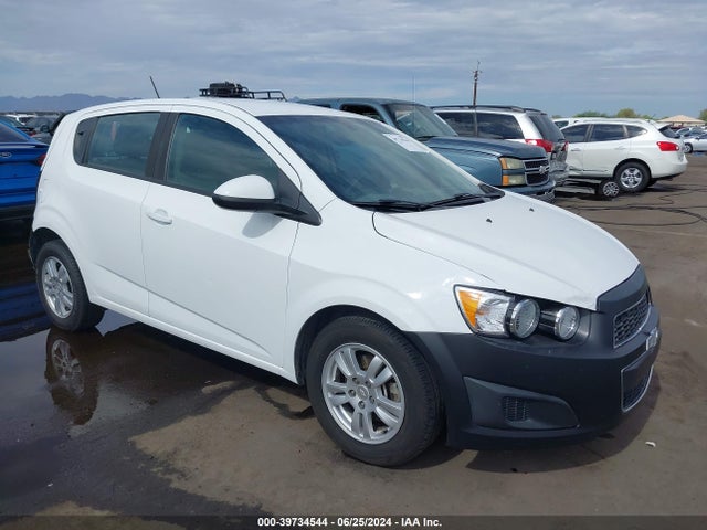 Chevrolet Sonic Ls Auto 2016 1G1JA6SH2G4174591 Image 1