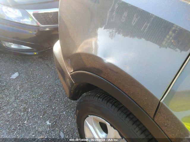 Toyota RAV4 LE 2014 JTMBFREV1ED069392 Image 18