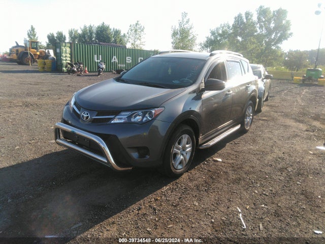 Toyota RAV4 LE 2014 JTMBFREV1ED069392 Image 2