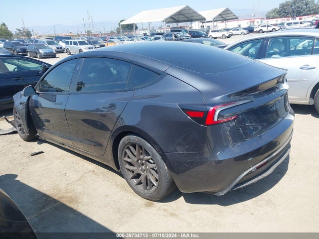 Tesla Model 3 Rear-wheel Drive 2024 5YJ3E1EA1RF733498 Image 3