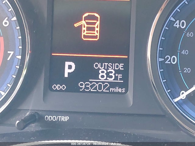 Toyota COROLLA LE 2019 5YFBURHE5KP938103 Image 16