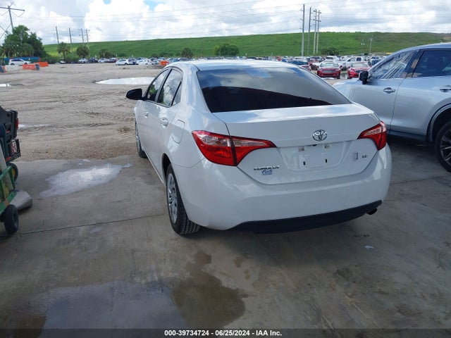 Toyota COROLLA LE 2019 5YFBURHE5KP938103 Image 3