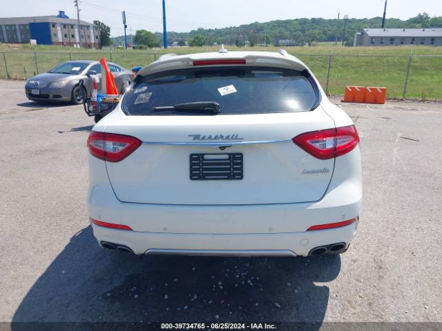 ZN661XUSXHX237642 Maserati Levante