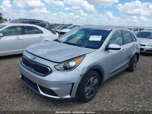 KNDCB3LC8J5209943 KIA NIRO LX