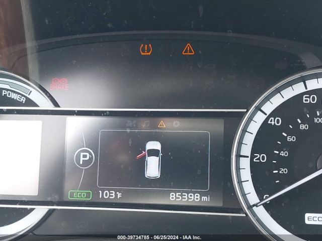 KNDCB3LC8J5209943 KIA NIRO LX