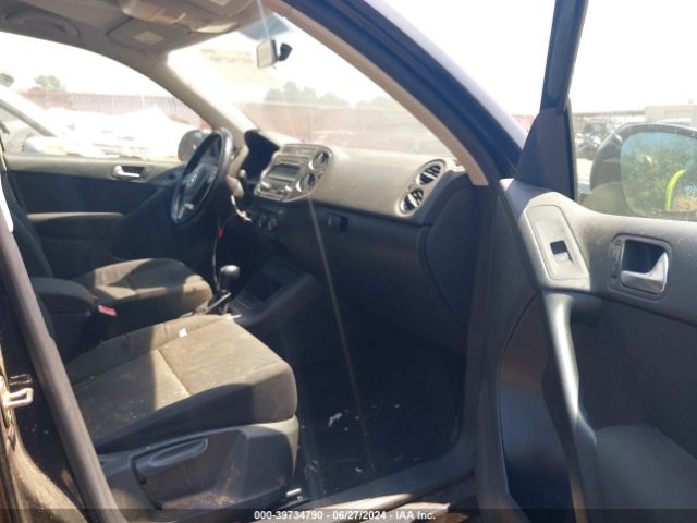 WVGAV3AX6EW606857 Volkswagen TIGUAN S