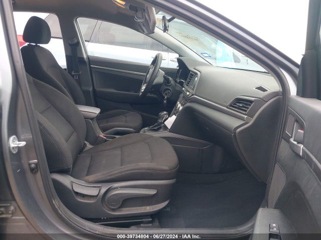 Hyundai ELANTRA SE 2019 5NPD74LF1KH463341 Image 5