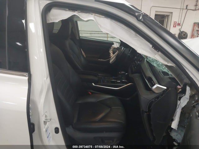 Toyota Highlander Xle 2021 5TDHZRBH6MS058603 Image 5