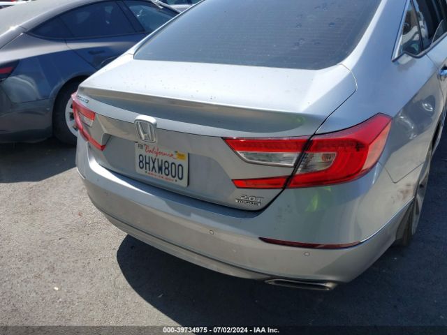 1HGCV2F99JA007994 Honda Accord Touring 2.0t
