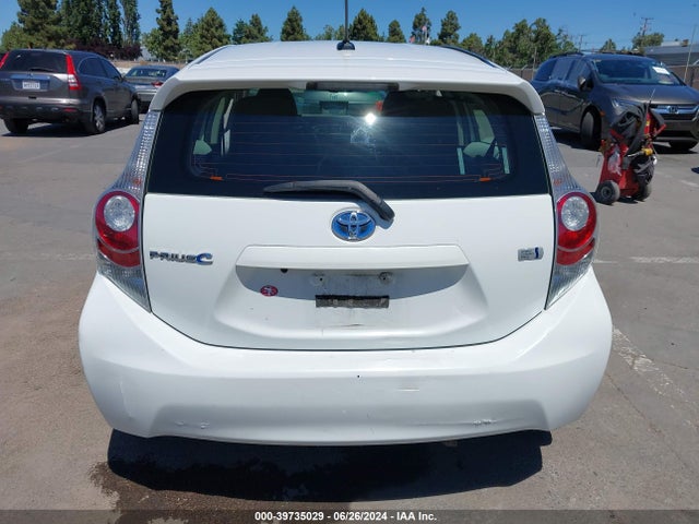 Toyota Prius C Four 2014 JTDKDTB31E1072588 Image 16