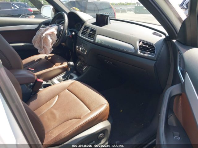 WA1GFCFS7FR013754 Audi Q3 2.0t Premium Plus