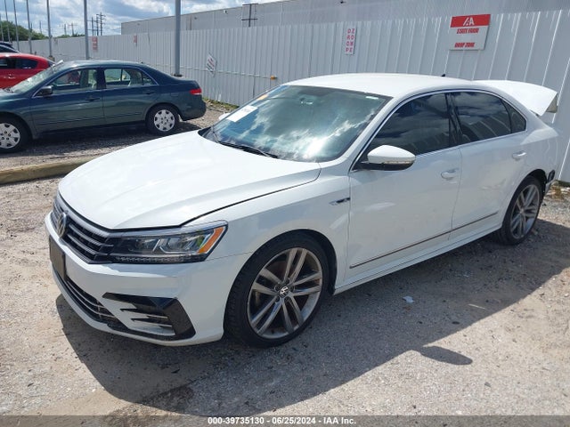 1VWDT7A30HC081423 Volkswagen Passat 1.8t R-line