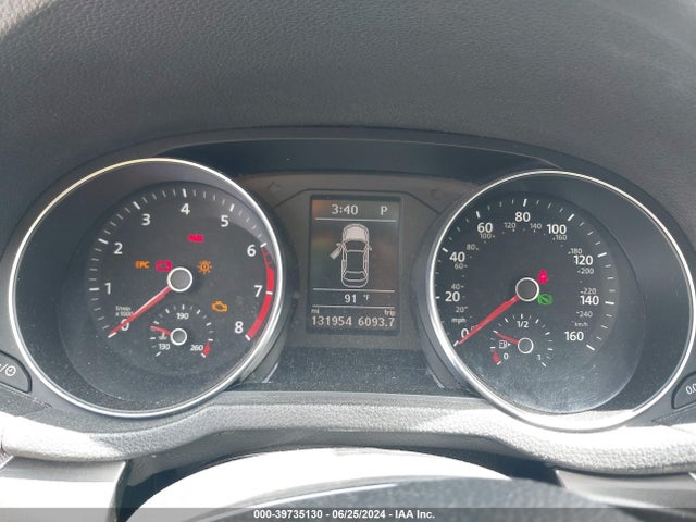 1VWDT7A30HC081423 Volkswagen Passat 1.8t R-line