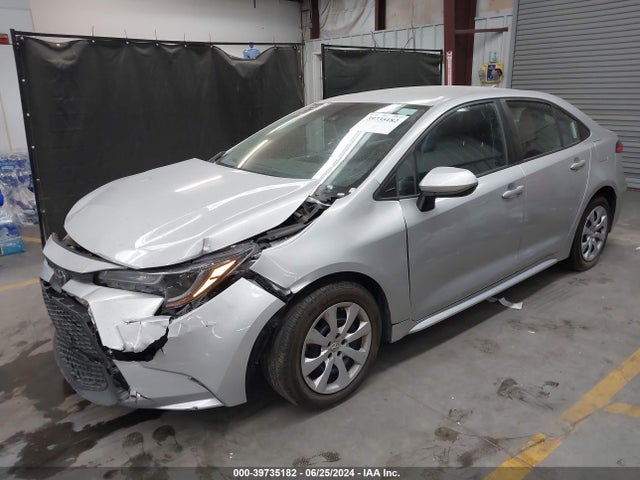 Toyota COROLLA LE 2022 5YFEPMAEXNP313394 Image 2