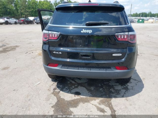 3C4NJDBB2JT112215 Jeep Compass Latitude 4x4