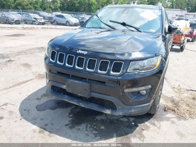 3C4NJDBB2JT112215 Jeep Compass Latitude 4x4