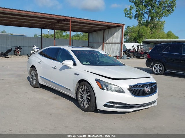 2018 1G4ZR5SS8JU129196 main image
