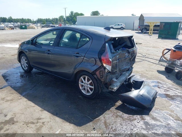 Toyota Prius C Four 2015 JTDKDTB34F1111269 Image 3